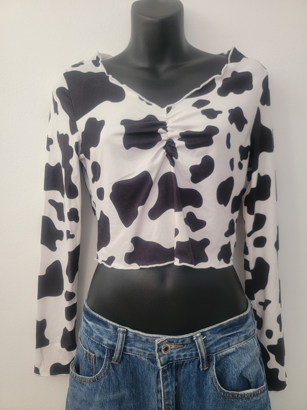 Cow Print Long-Sleeve Crop Top - Black & White